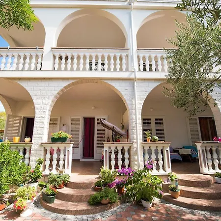2 Bedroom Daire Srima